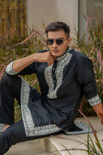 Noir Darbar Kurta Set